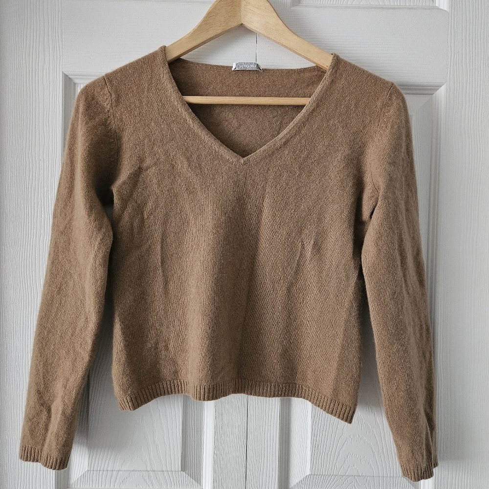 MaxMara Cashmere V-Neck Crop Sweater - Picture 1 of 7
